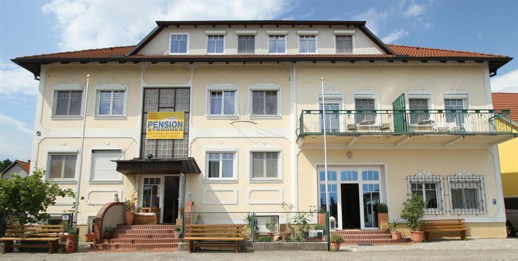 Pension Strohmer Руст Екстер'єр фото